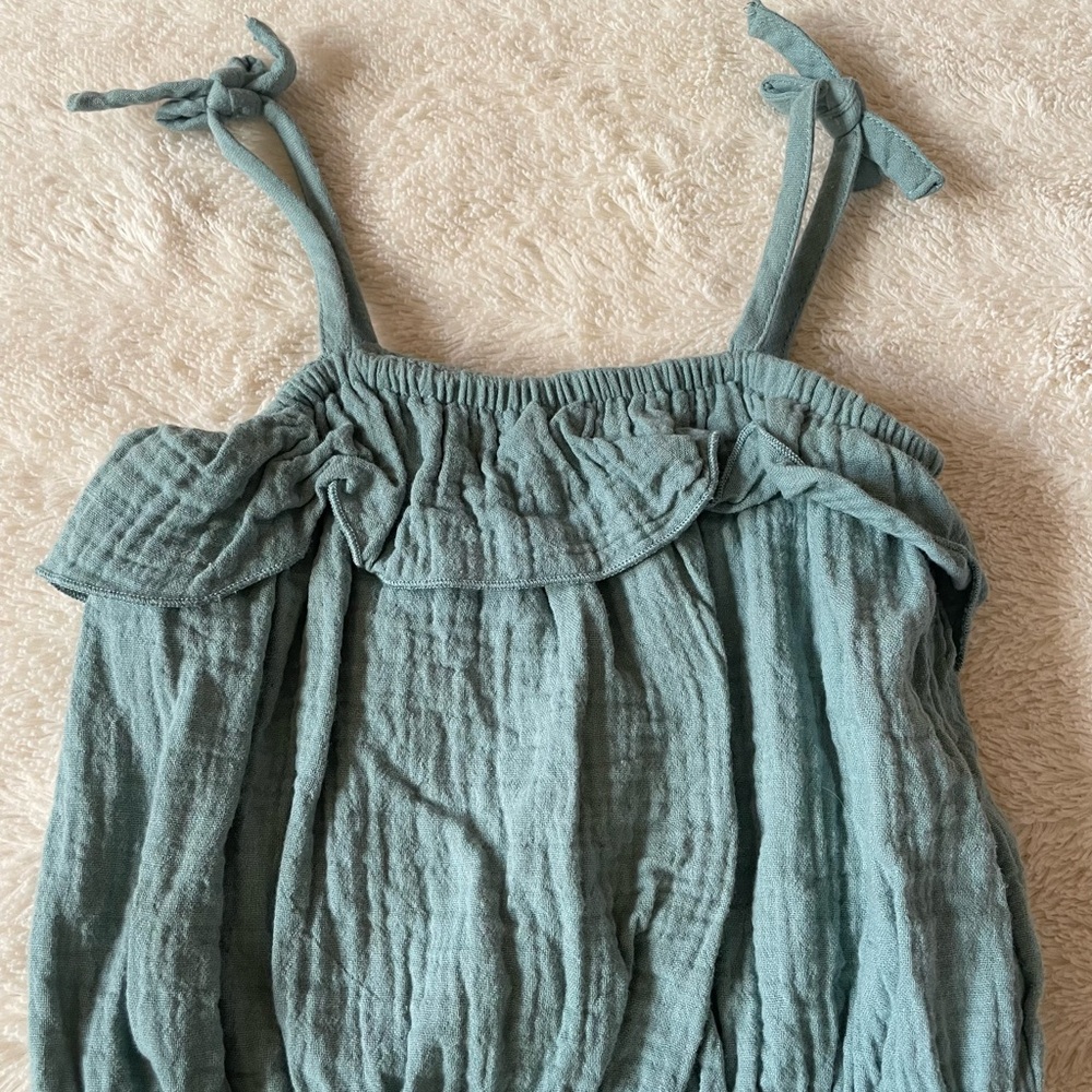Green Two-Piece Set - Picture 4 of 5